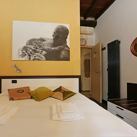Colosseo Suites *